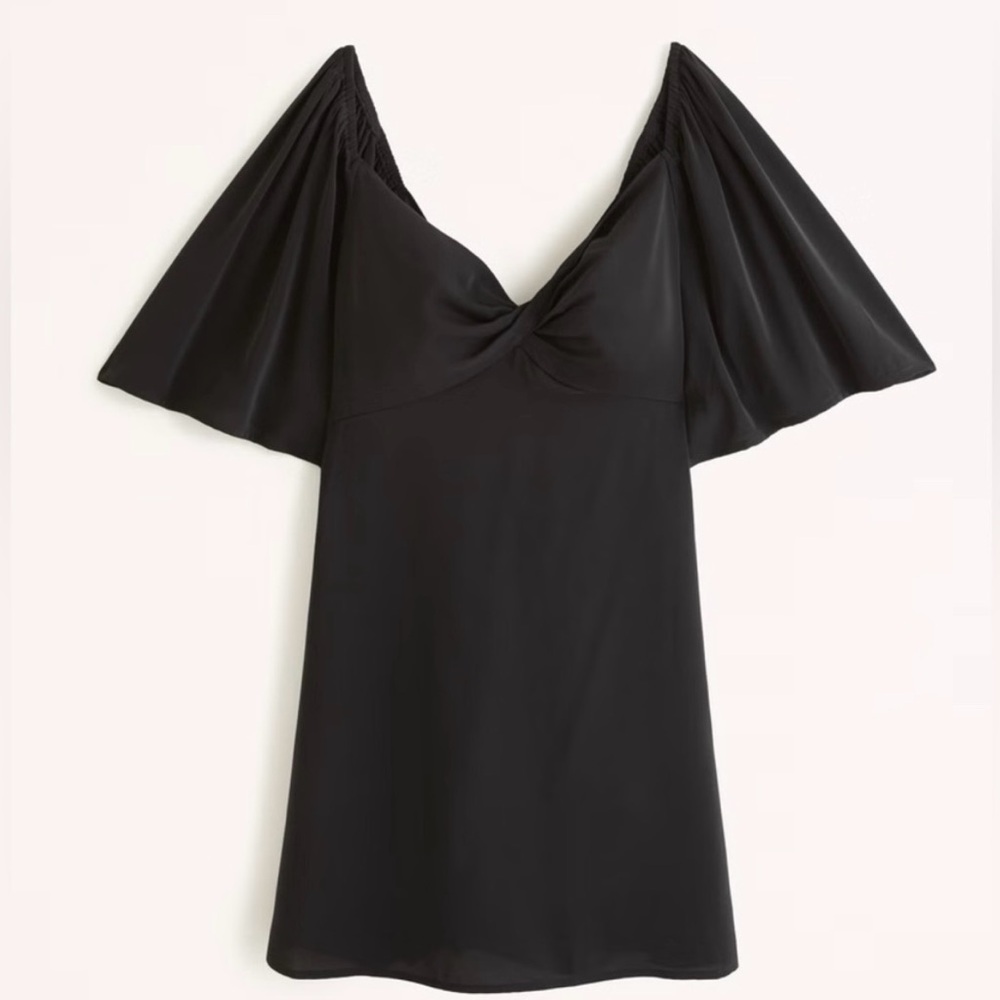 Abercrombie & Fitch - Angel Sleeve Mini Skort